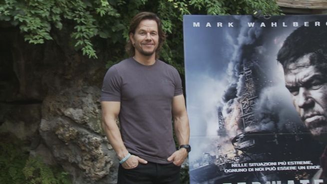 go to Deepwater Horizon: Mark Wahlberg trifft echten Helden