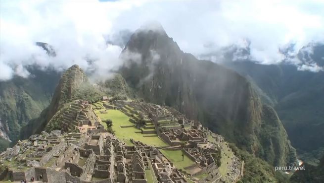 go to Machu Picchu in Not: Perus Kulturstätte überlaufen